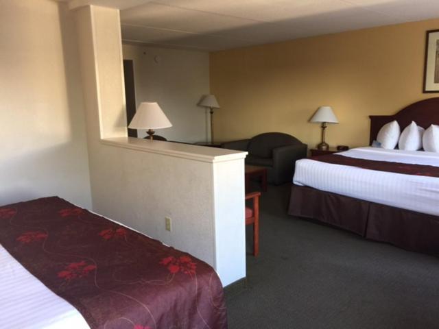 Days Inn & Suites By Wyndham Laurel Near Fort Meade Екстер'єр фото